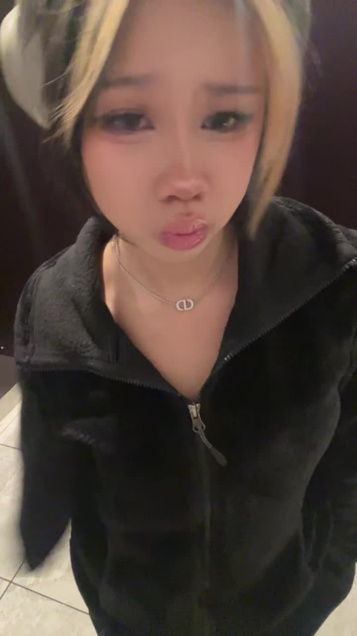@Christina