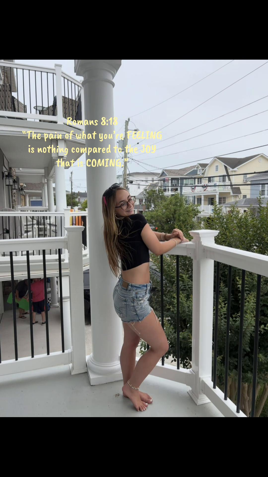 @???