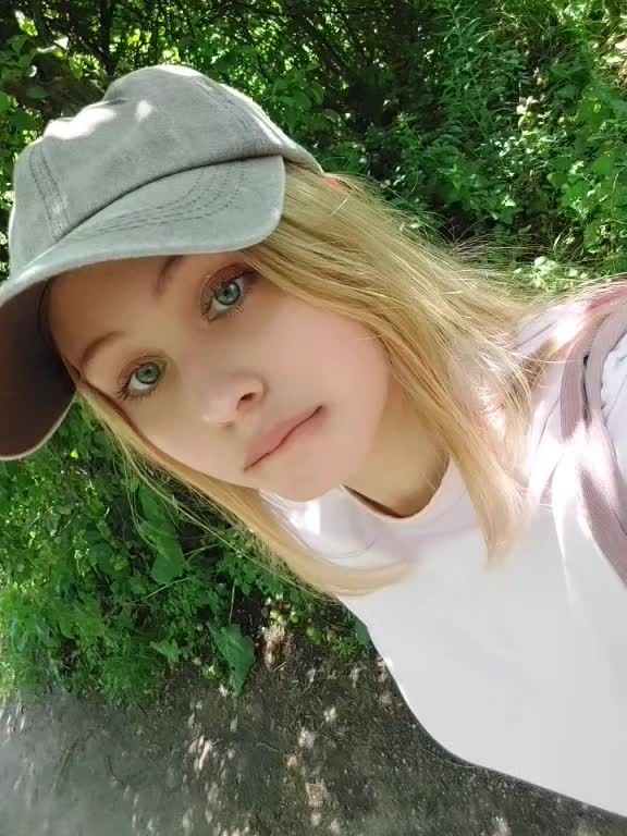 @Даша 🍥