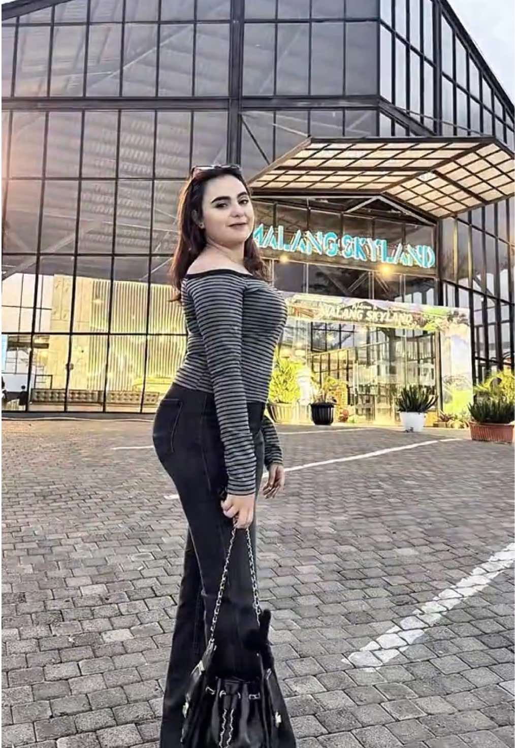 @momyzee_🦄