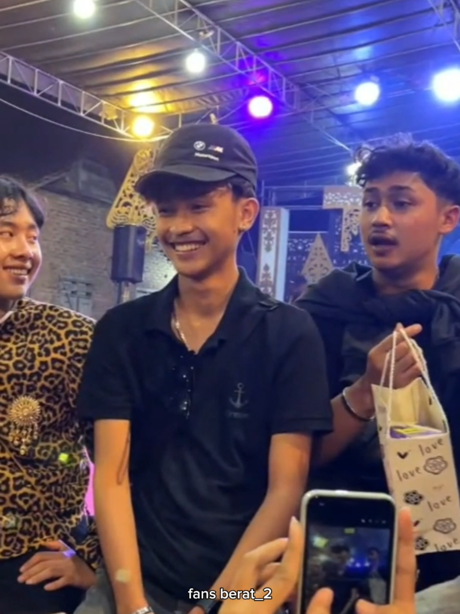 @fans berat