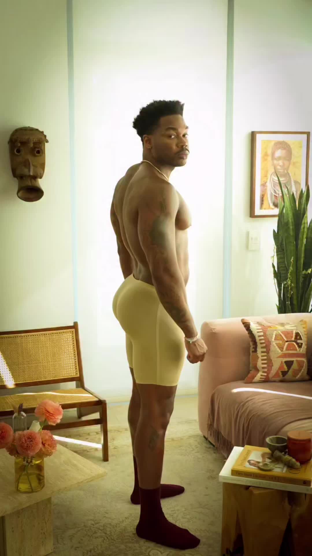 @Bootykon