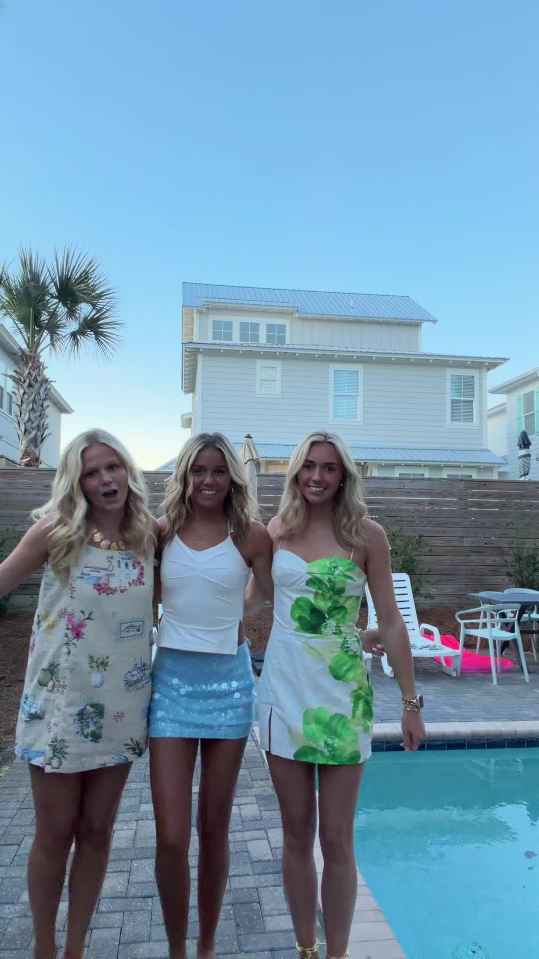 @chloebrookss