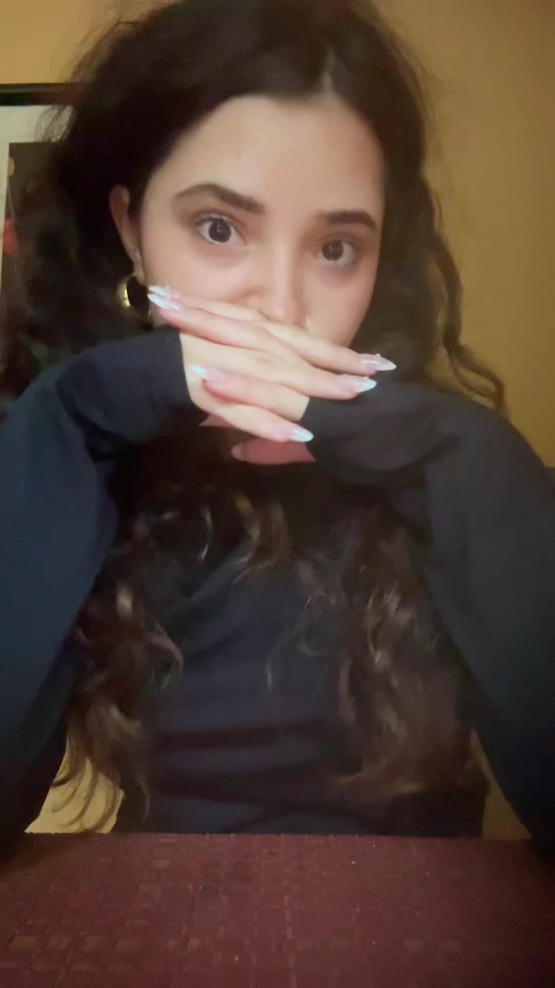 @adriana ☮️🌱🎆🌱