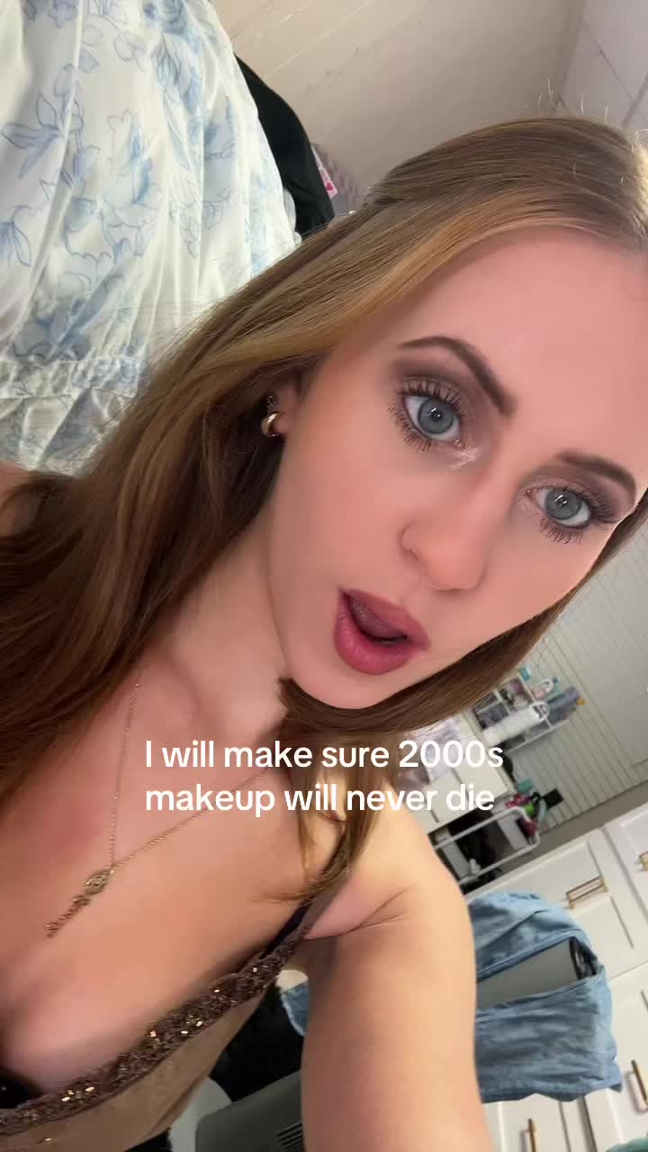 @jewelsybaby🧁🧸🍒