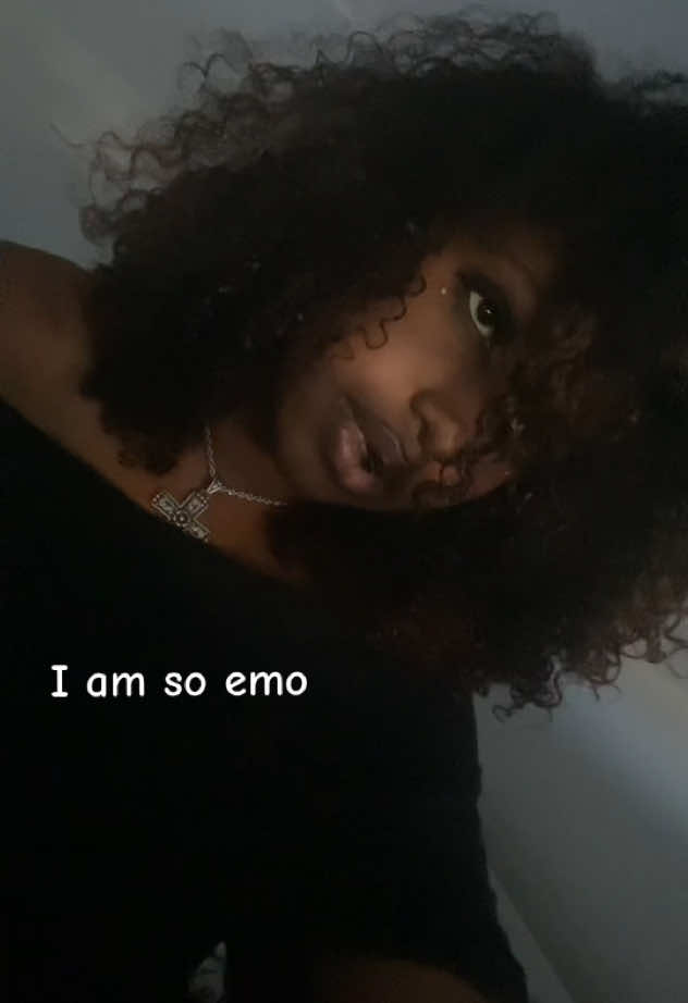 @Zaniya⛓️💥
