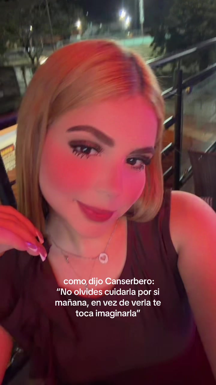 @Chris 👸🏼