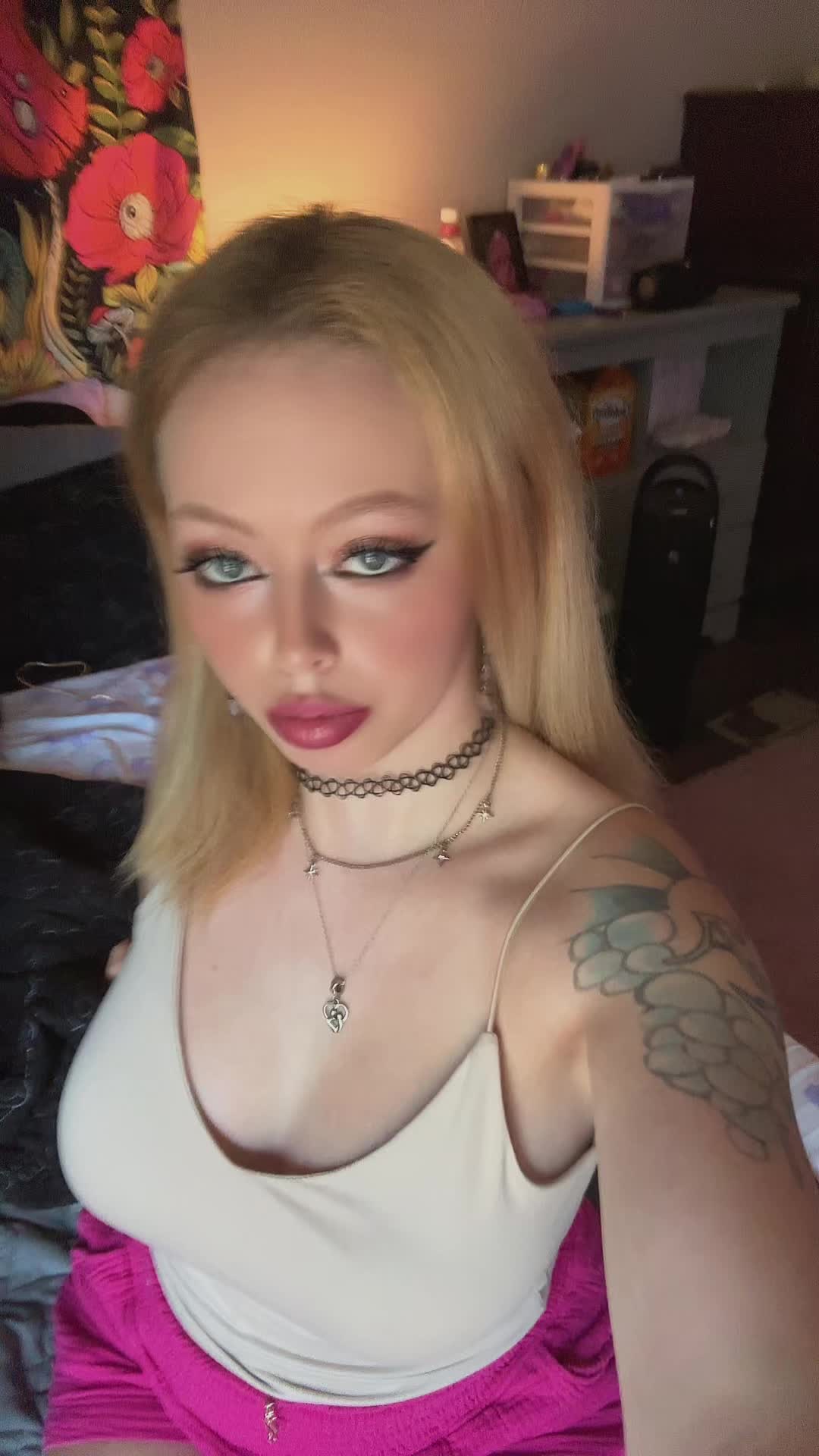 @Goth Angel Sinner ๐ฃ