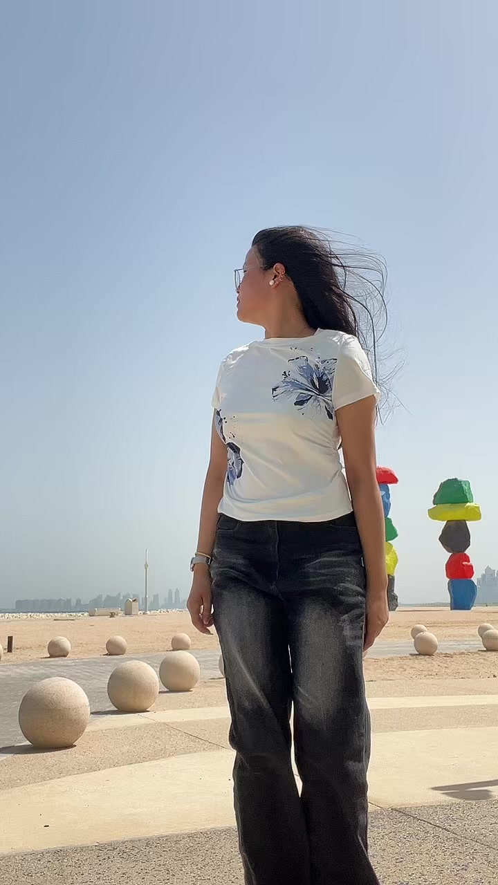 @Theemra🦋