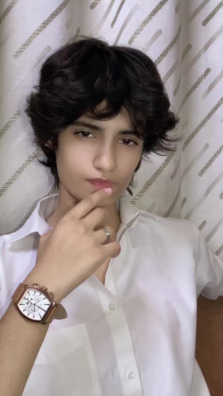 @Moon.👾