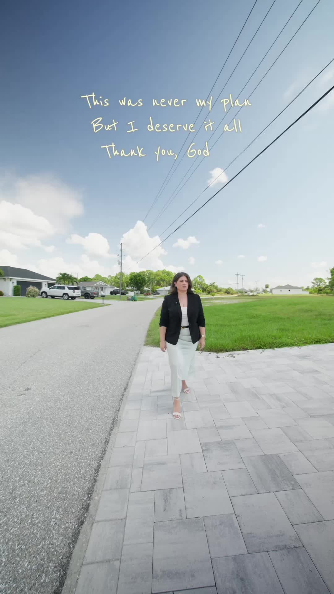 @Lia Angulo | SWFL Realtor®️