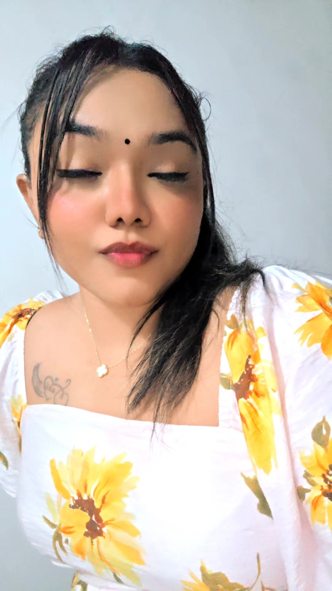 @Sharon_Raj🔥