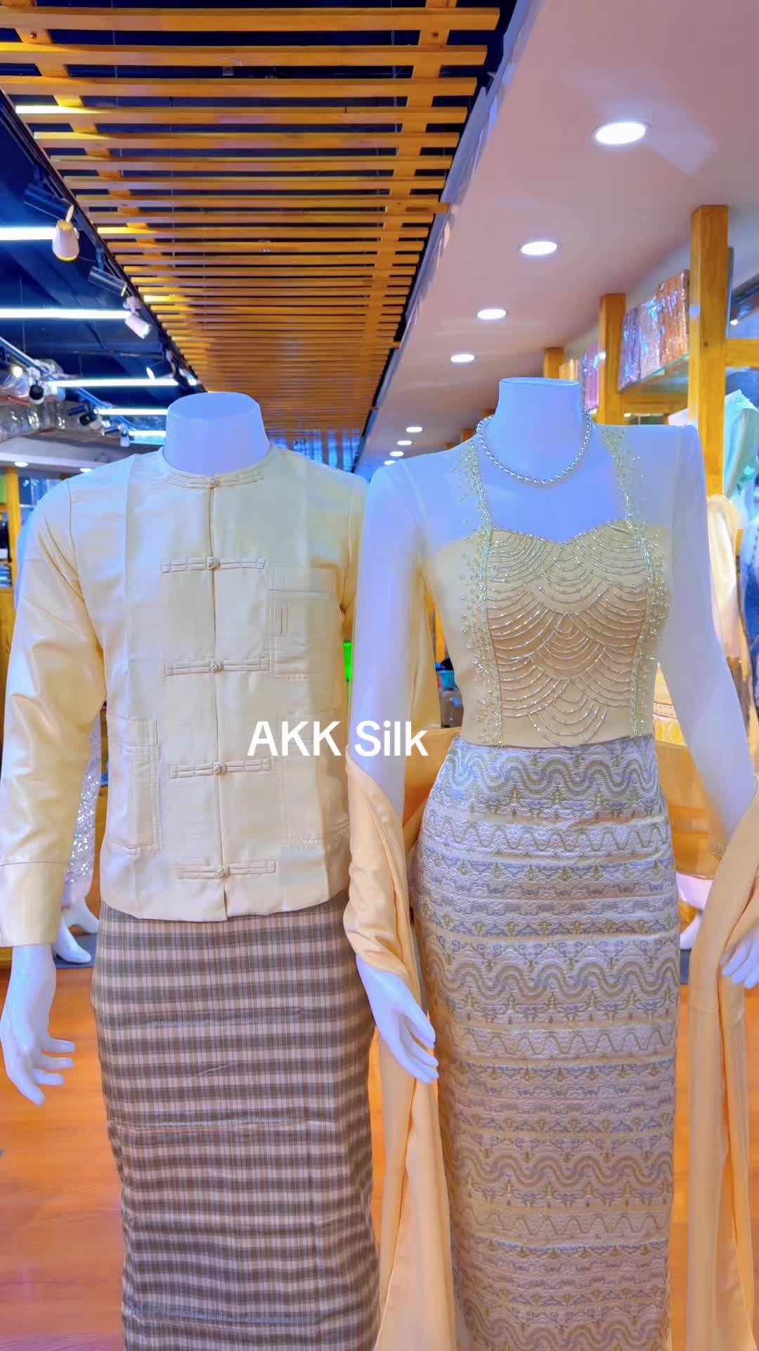 @Akk Silk (official account)