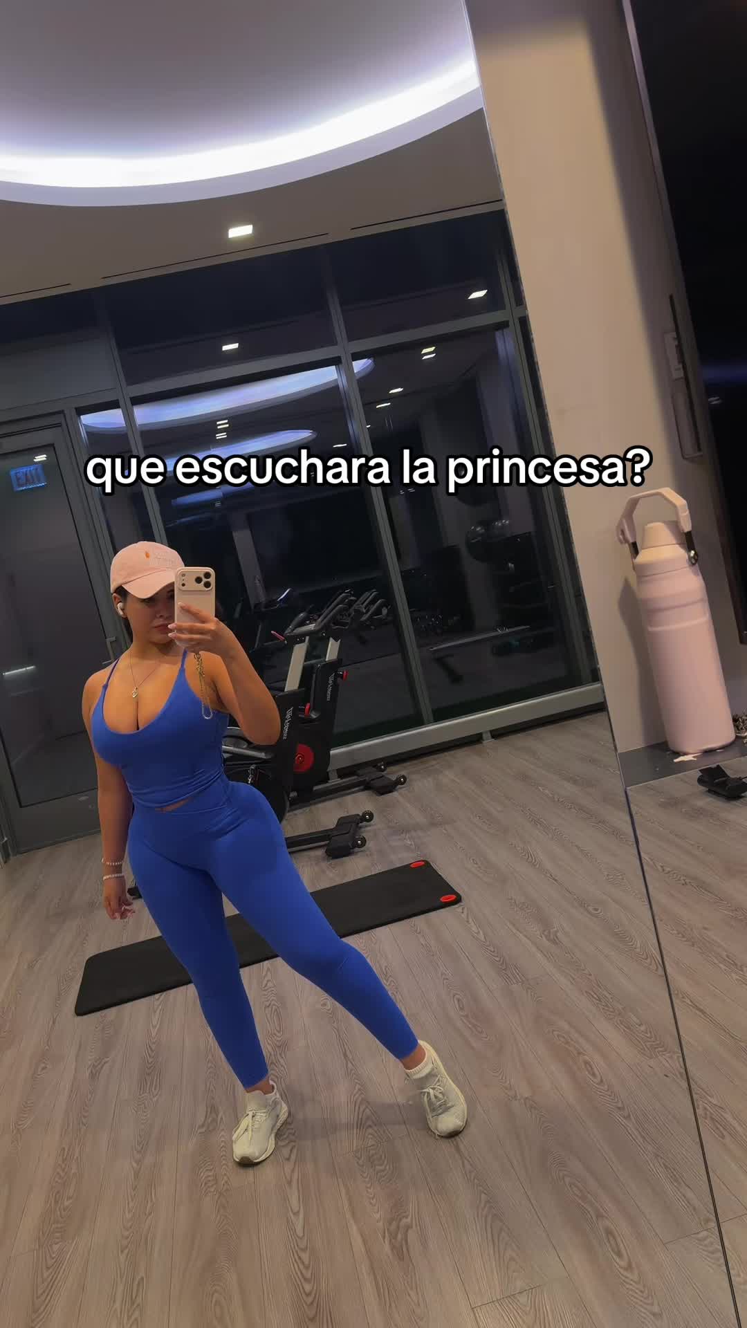 @Vanesa🦋