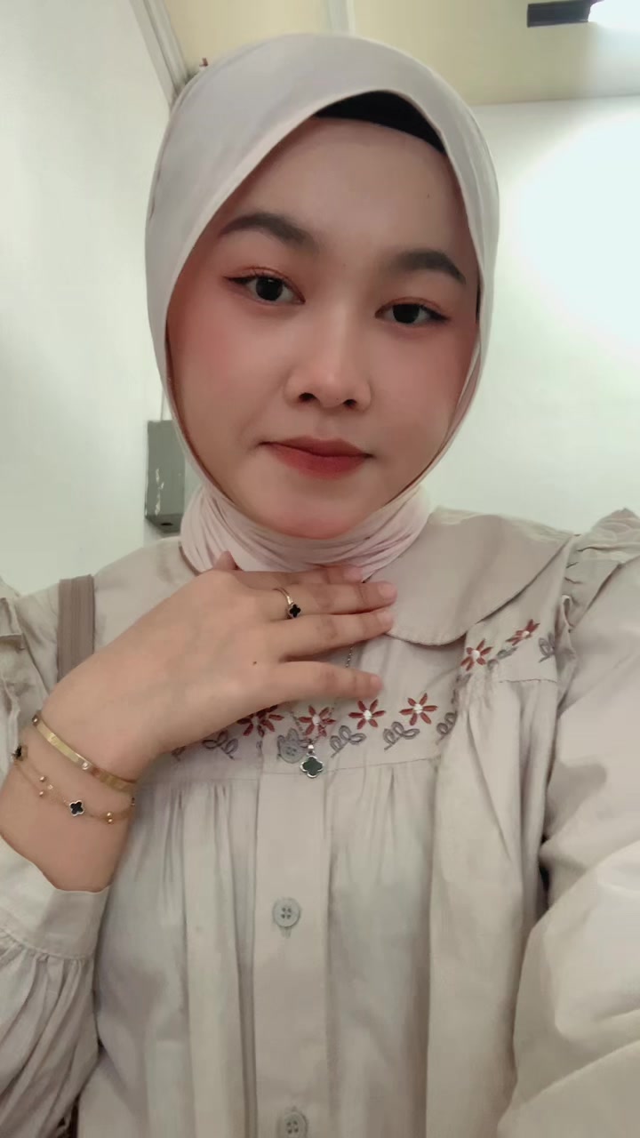 @yanaaa