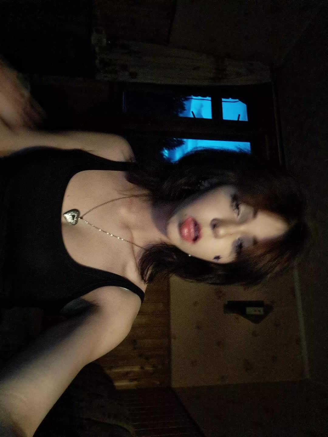 @xidhs@