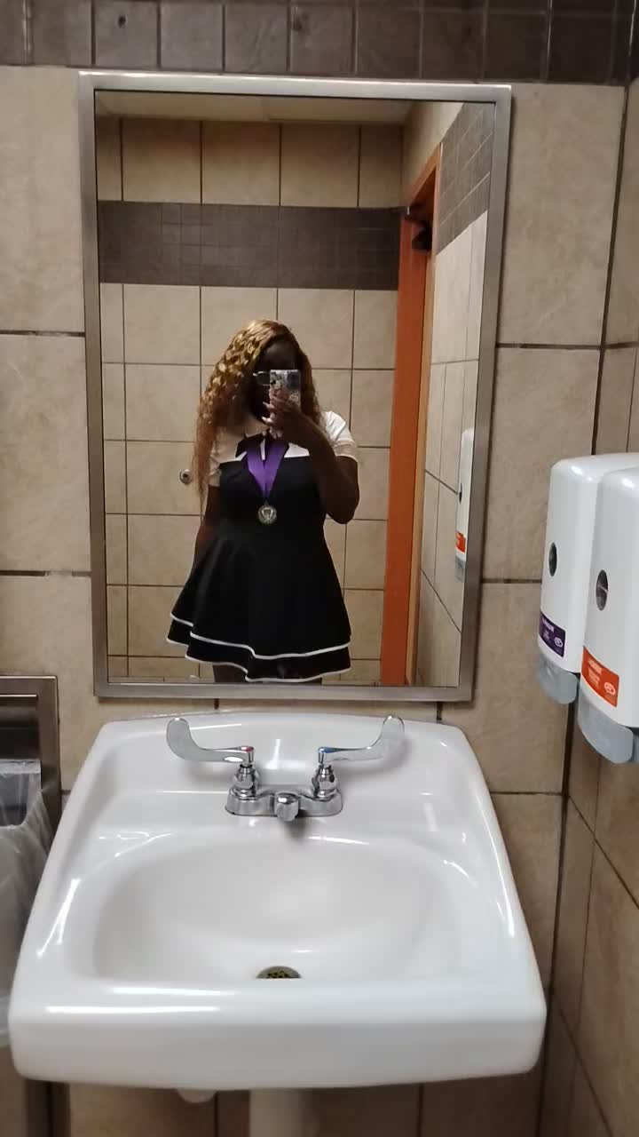 @Niya