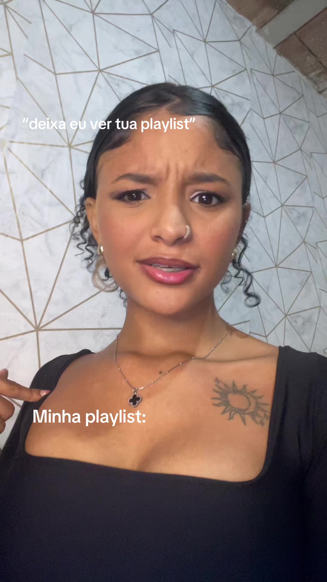 @Lívinha🌞