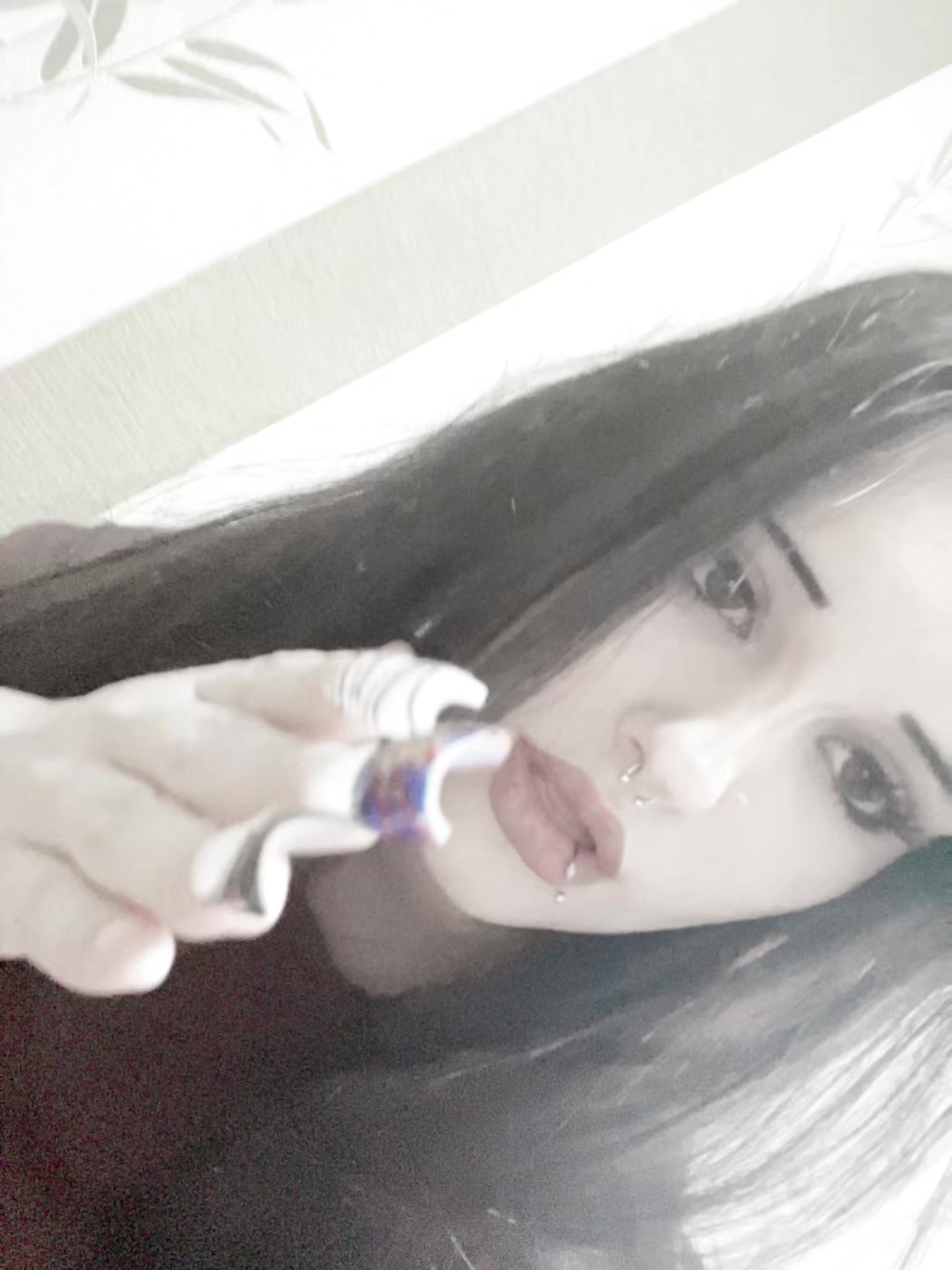 @✞