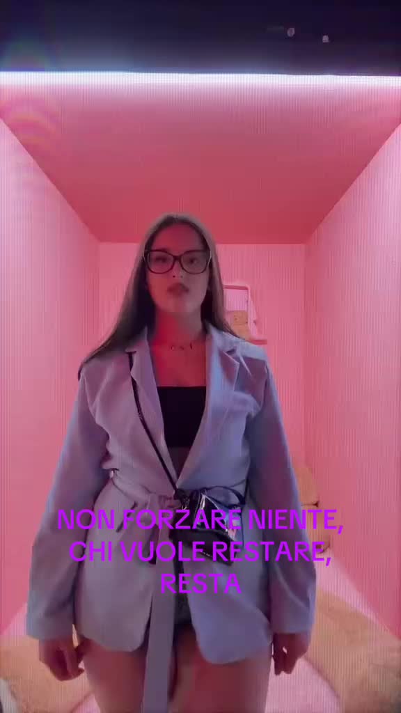 @R 🧊