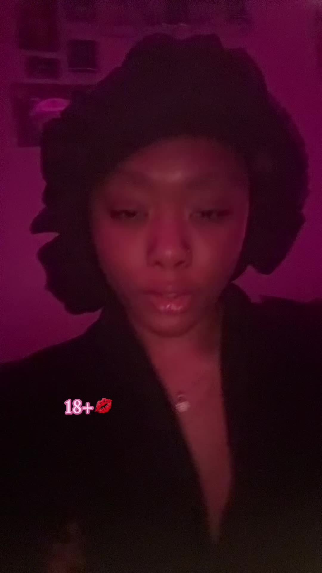 @1800💋.
