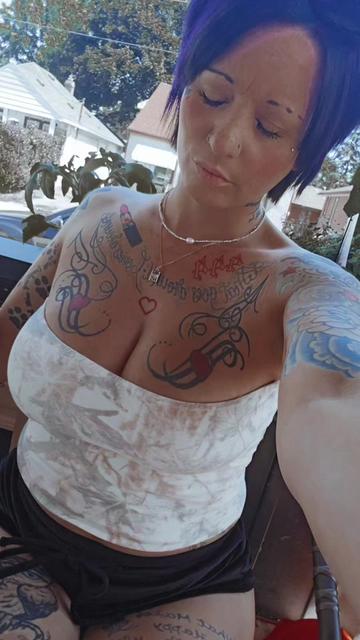 @༺_Poison.Queen_༻🌴