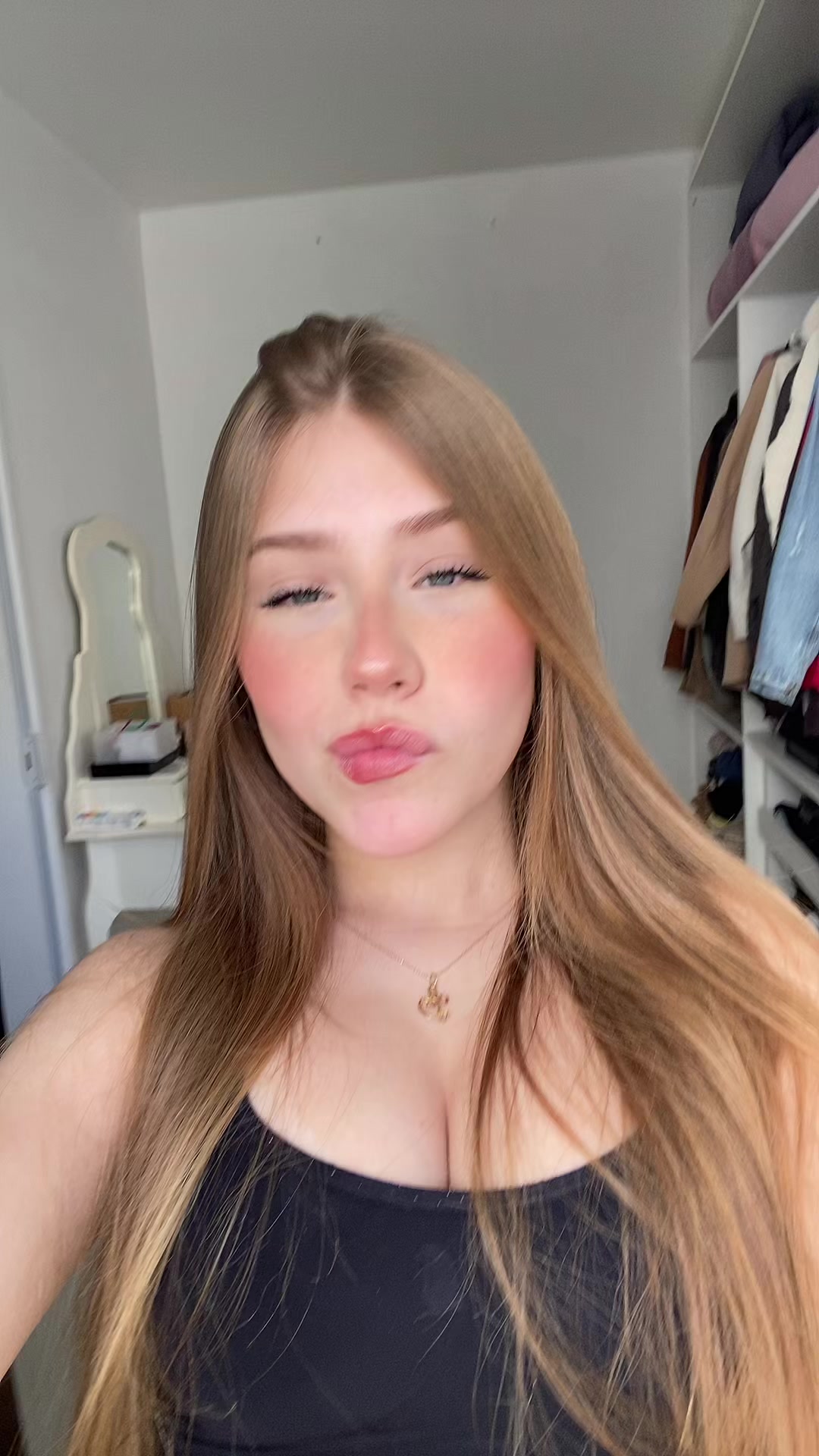 @Larapmendonca_
