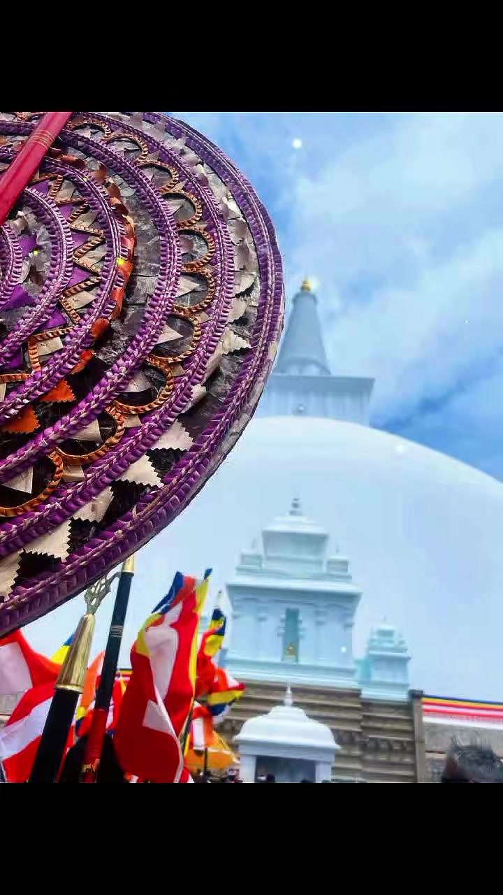 @සබ්බ දානං ධම්ම දානං ජිනාති