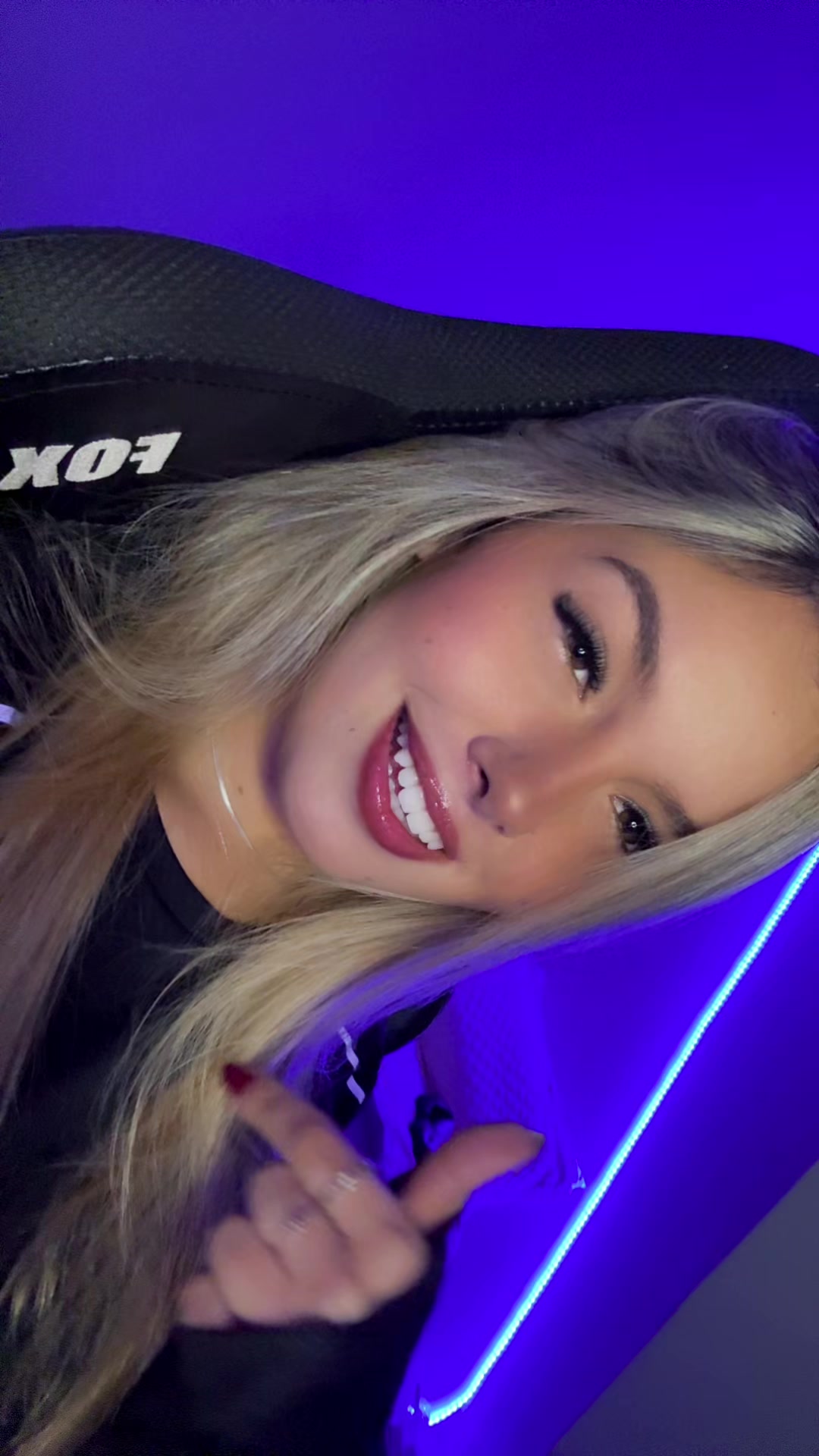 @Laura🪞