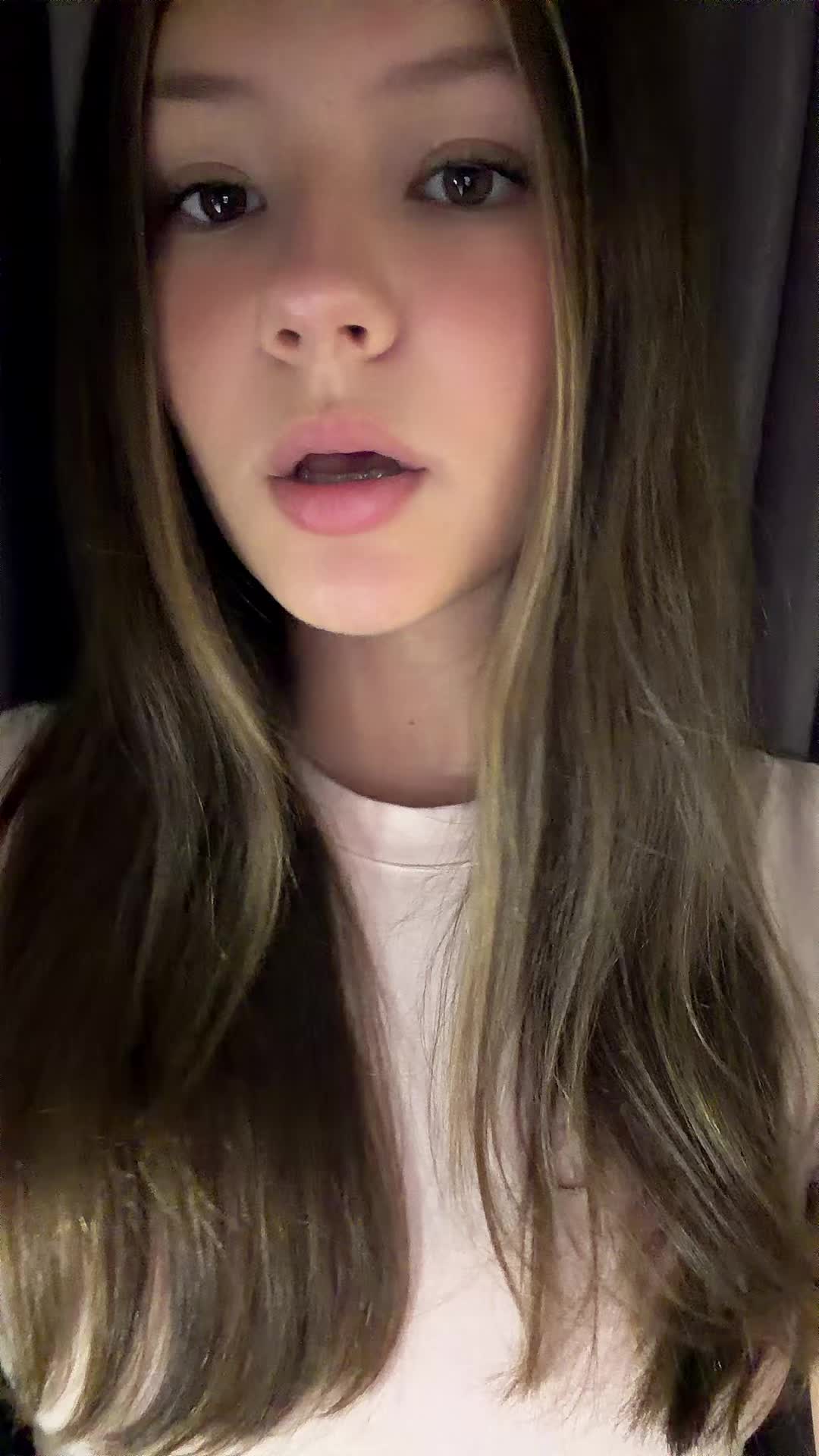 @настя🪽
