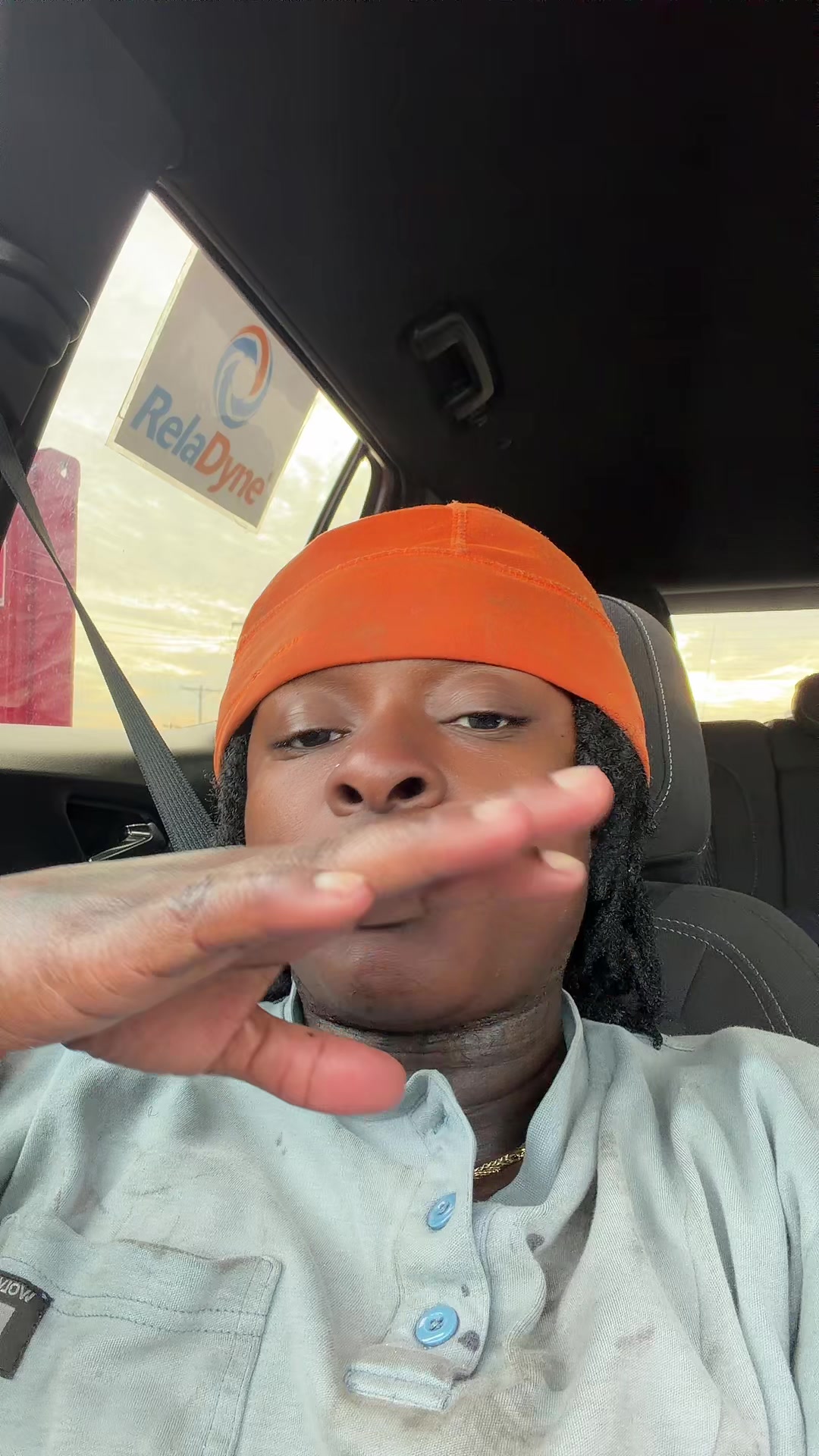 @DeFromTheSipp