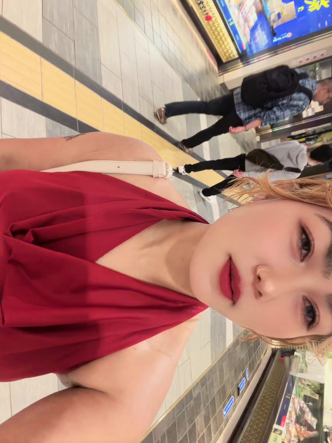 @🦋🧿🇯🇵里真 軽木🇳🇵🧿🦋