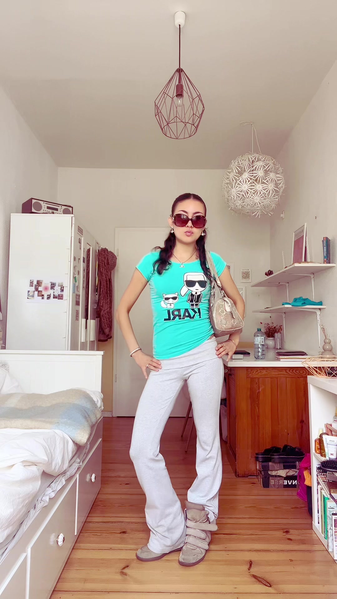 @heloiseeee