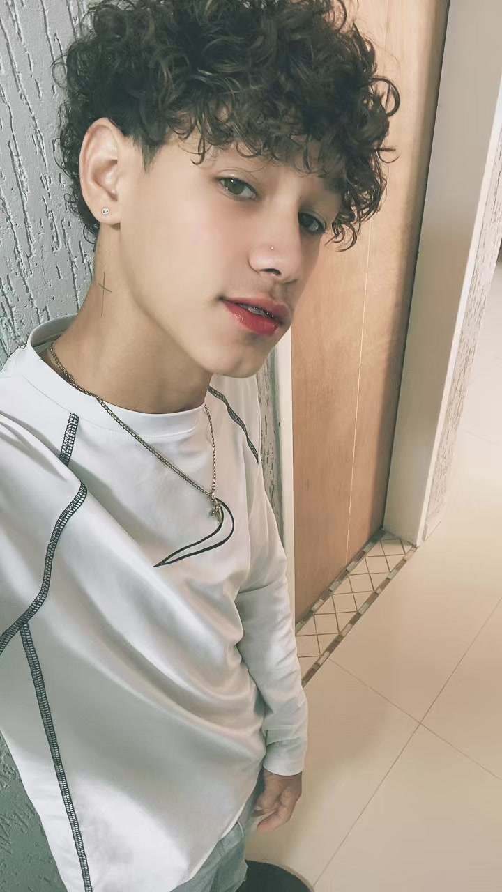 @May🐺.
