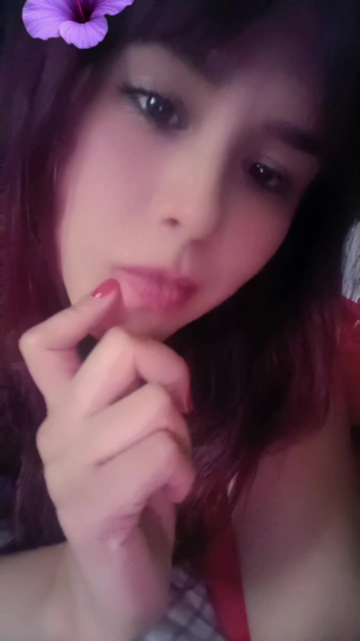 @valerysaldaña