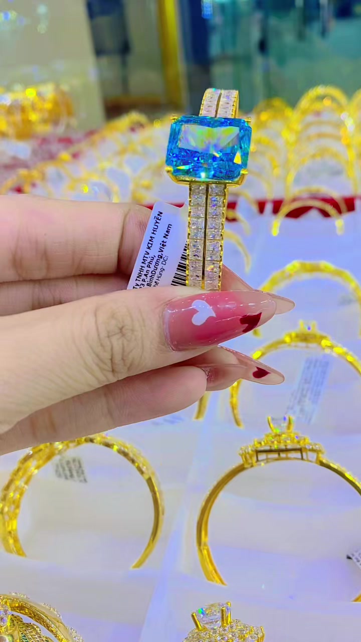 @Tiệm Vàng Kim Huyền ( An Phú )