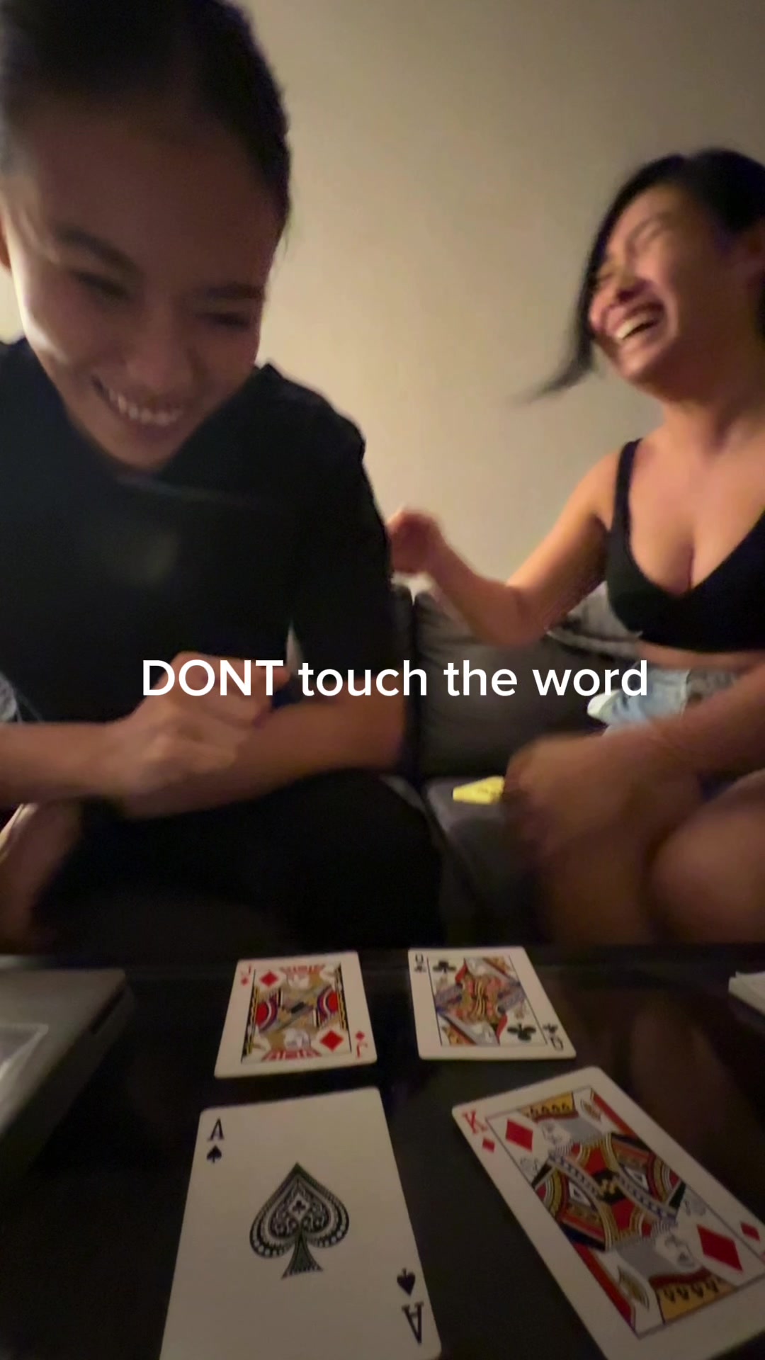 @rachelleloong