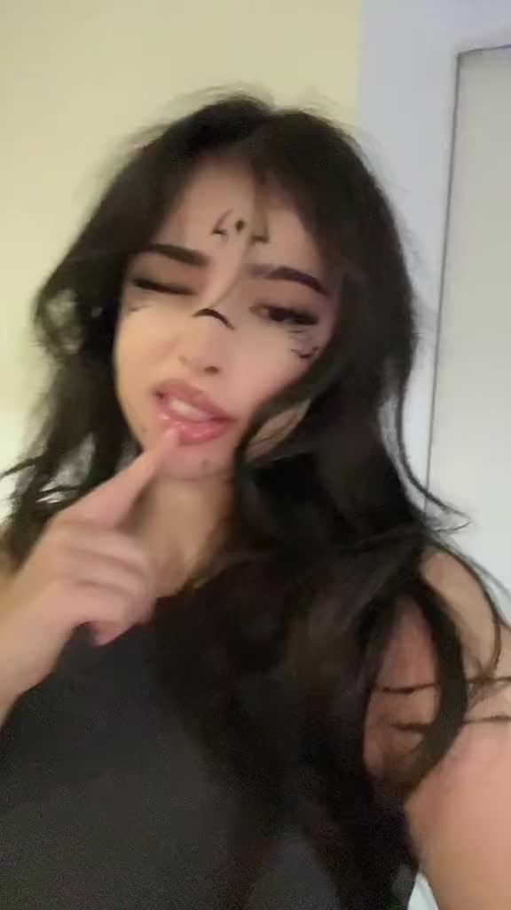 @liz ⍀