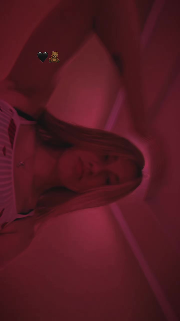 @Ariana76