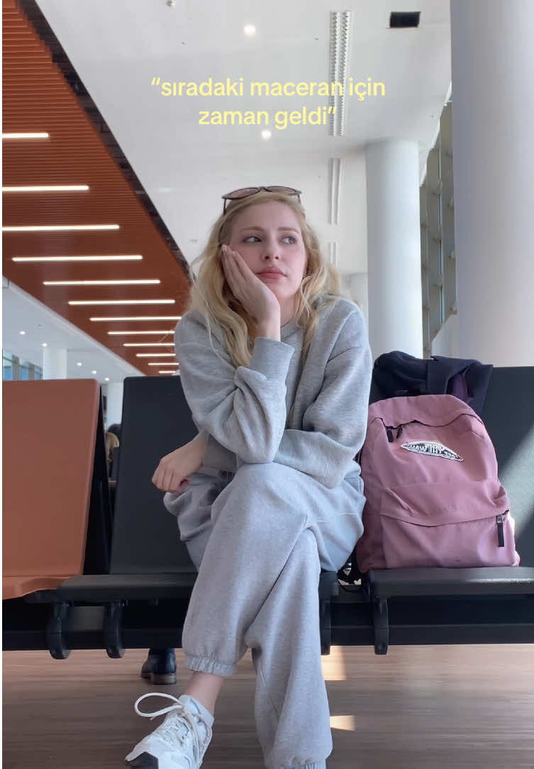 @౨ৎ𝓂𝑒𝓁𝒾𝓈 𝑜𝓃𝒾𝓏♡
