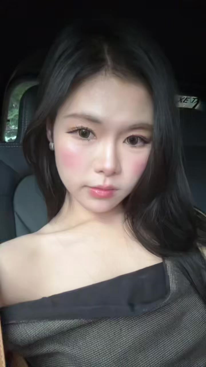 @🐇