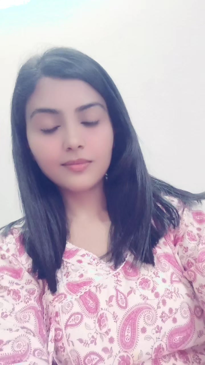 @Poonam Yadav😇