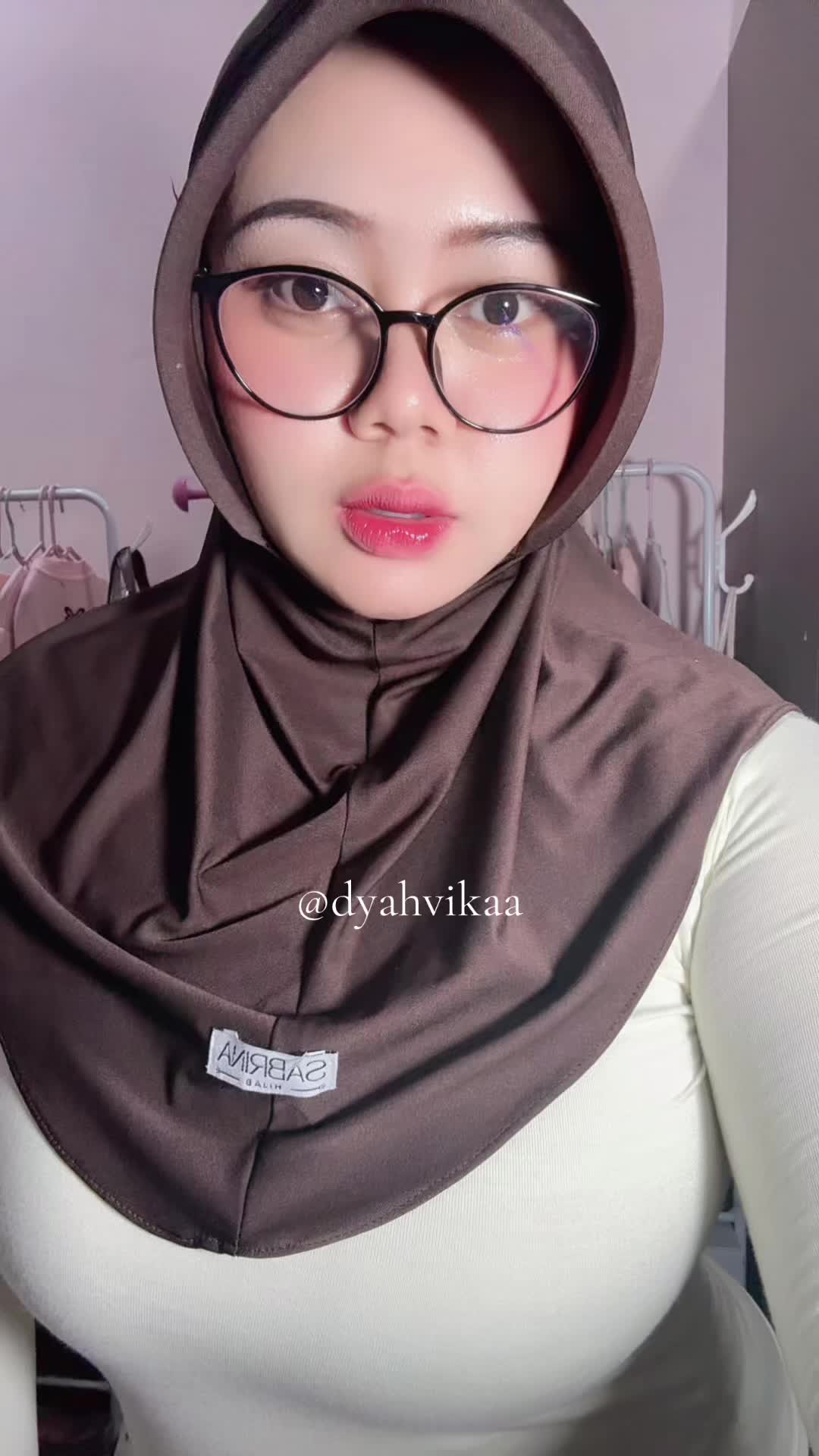@ig: dyah.viikaa