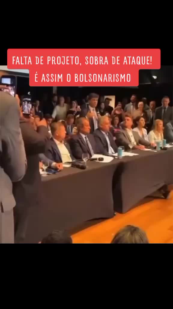 @Politiqueces