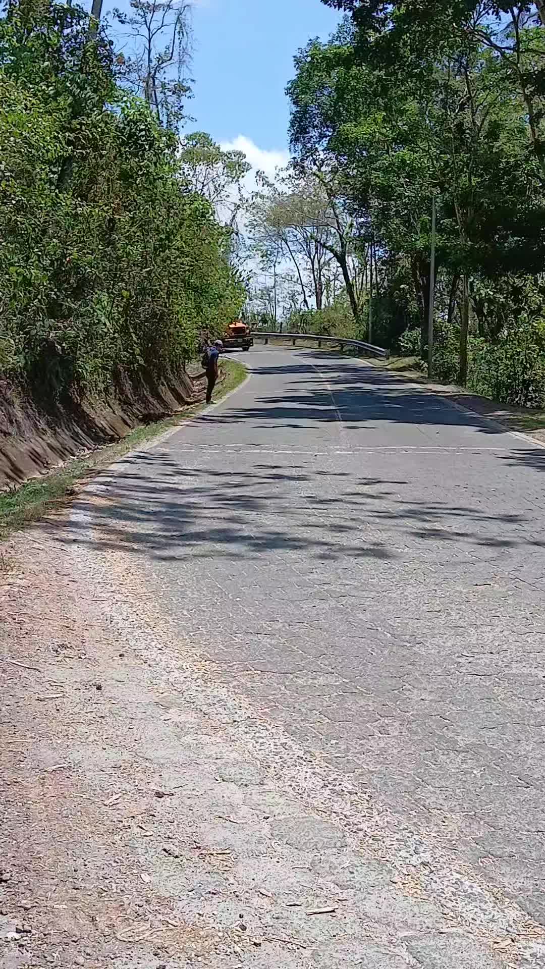 @𝕰𝖑 𝖈𝖍𝖊𝖑𝖎𝖙𝖔😎😍🍀