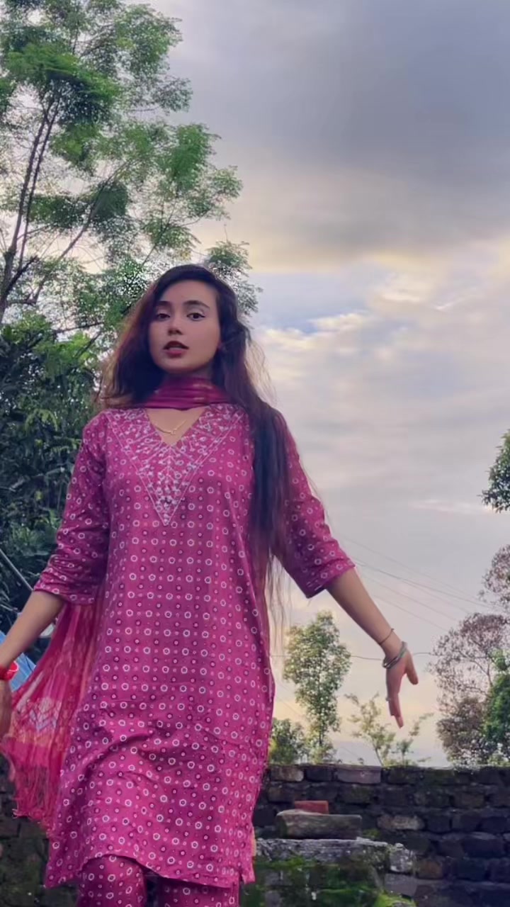 @smritii💫🌼