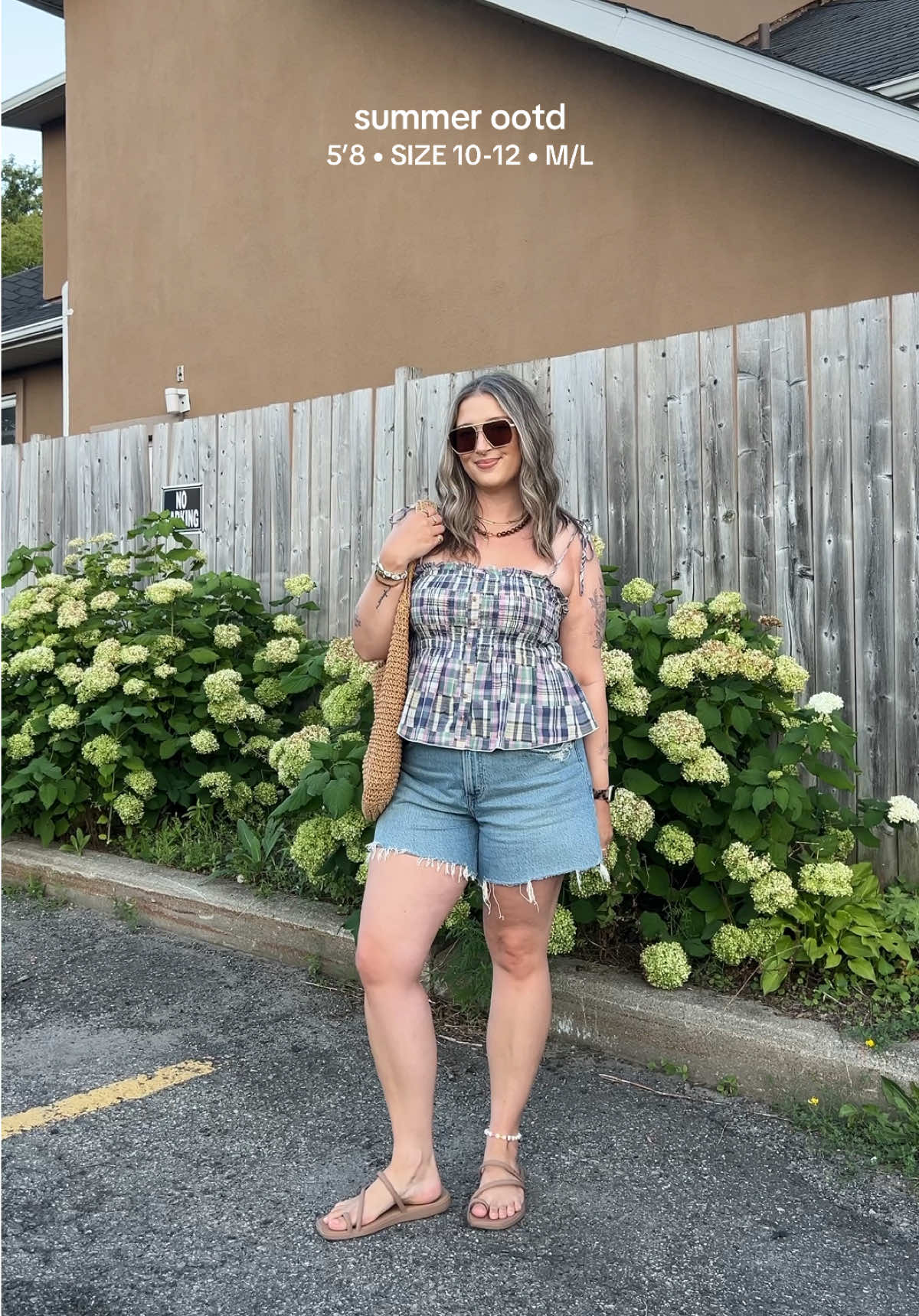 @Nayla | Everyday Midsize Style