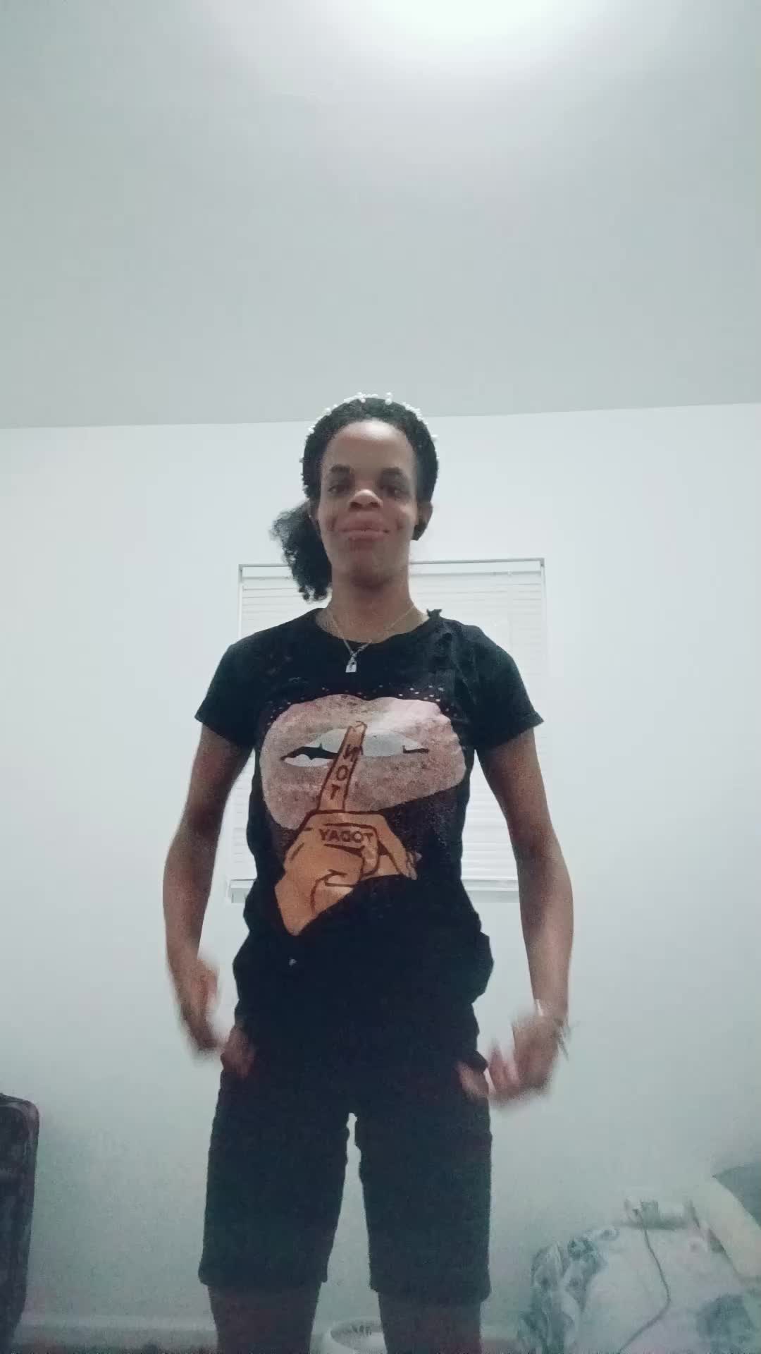 @🐝🖤queen22👑