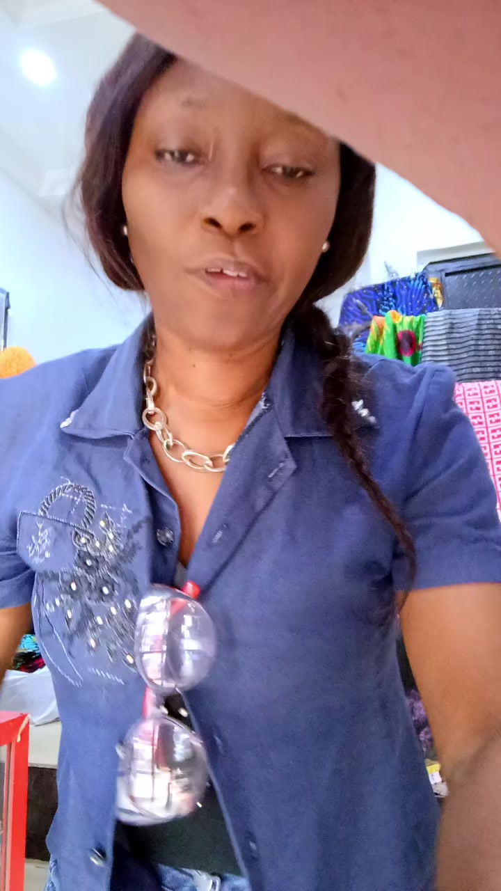 @Tinuke Cent-Dolor