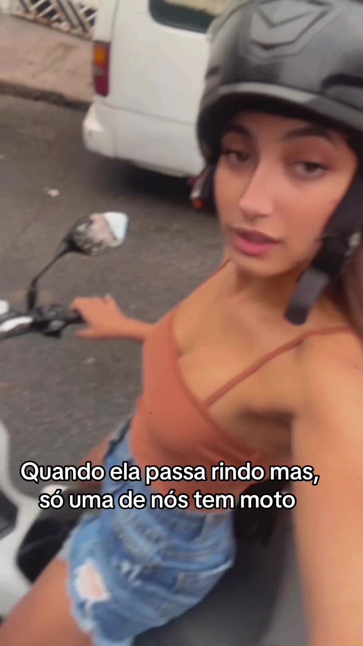 @_agathareis01_